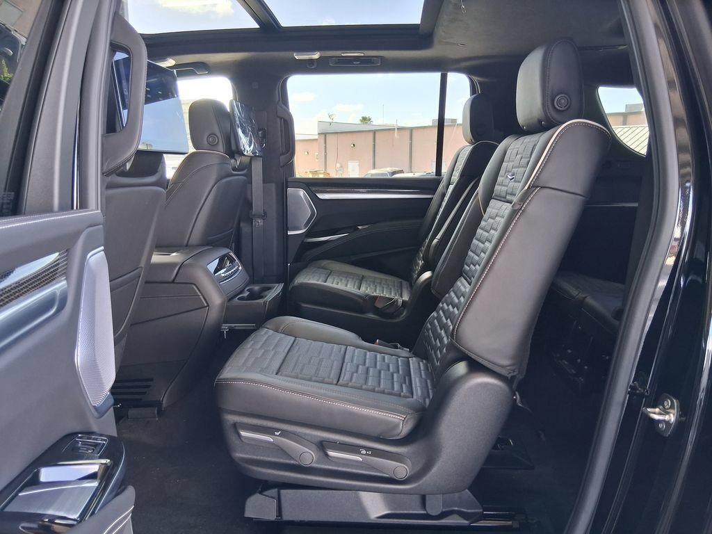 New 2026 Cadillac Escalade ESV V w/ LPO, ONYX Package AWD/4WD image 24