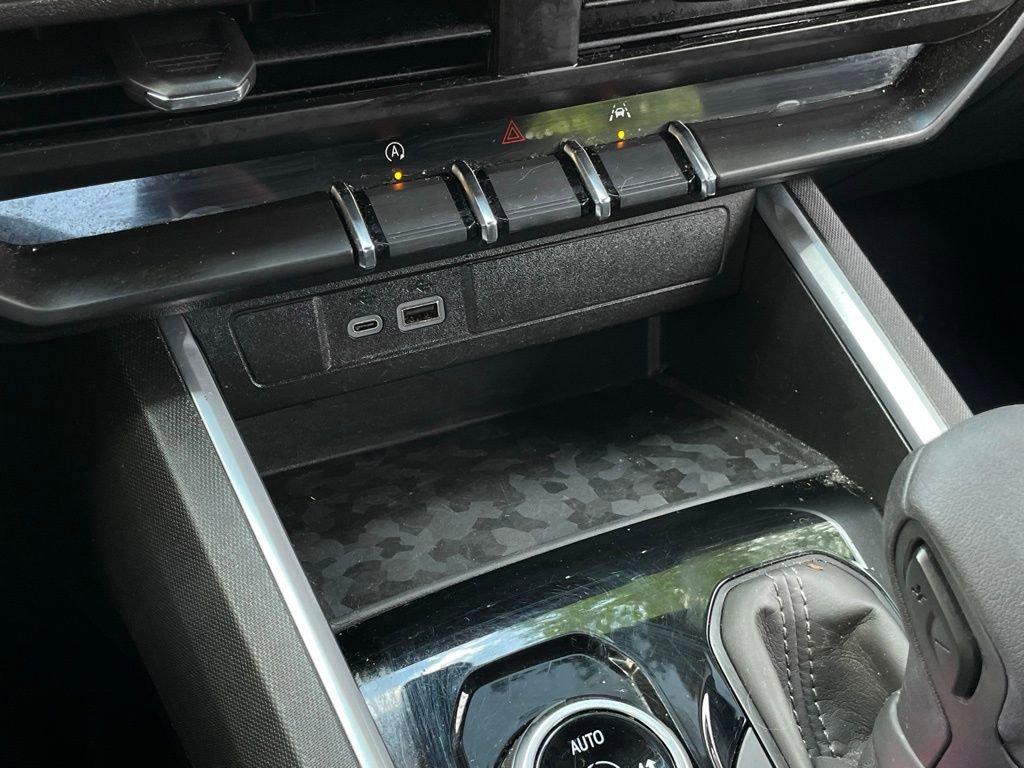 Used 2025 Chevrolet Colorado Trail Boss image 20