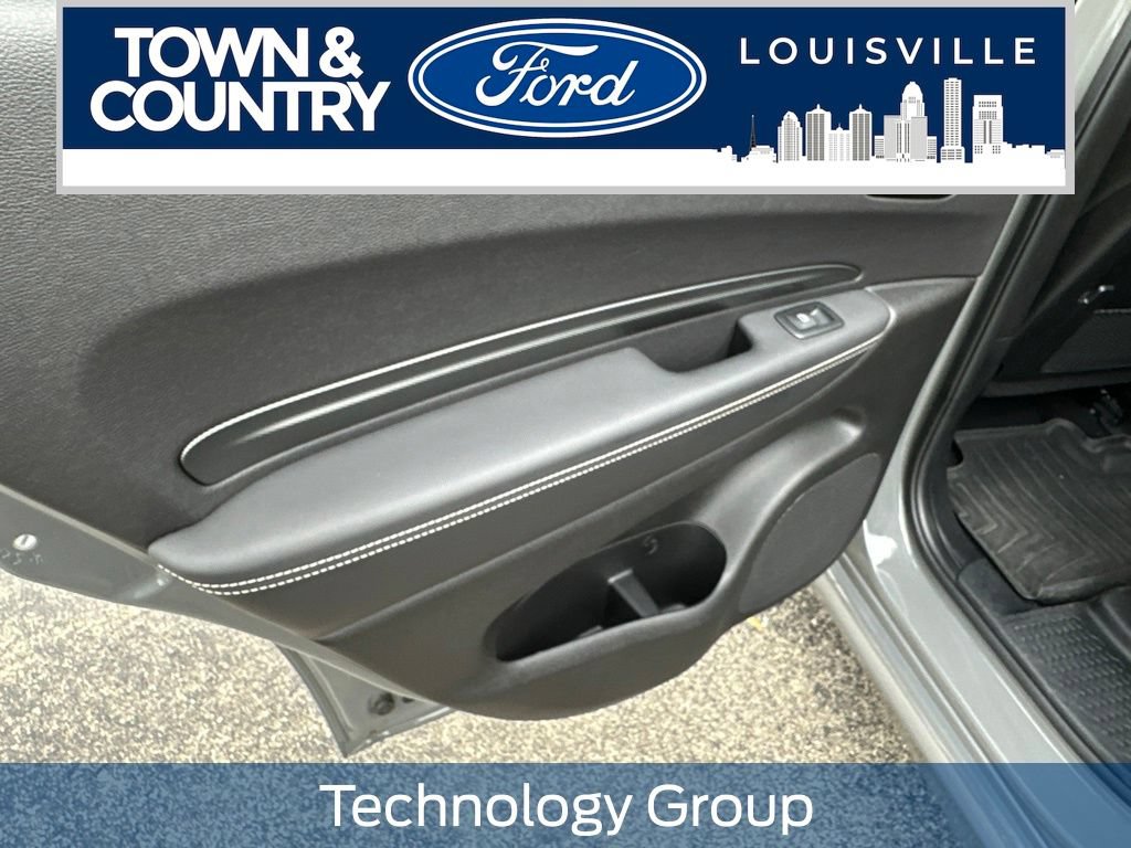 Used 2021 Dodge Durango SRT w/ Technology Group AWD/4WD image 9