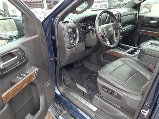 Used 2020 Chevrolet Silverado 1500 High Country w/ Technology Package AWD/4WD image 10