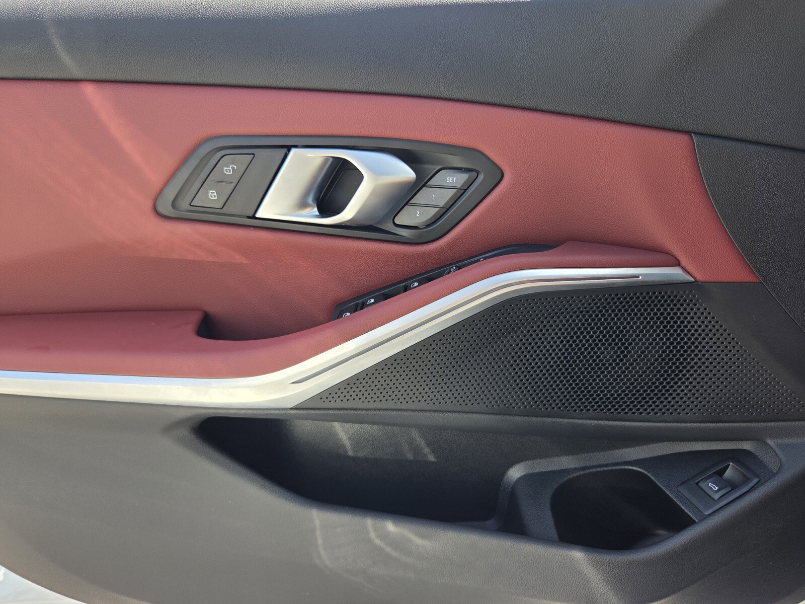 Certified 2025 BMW 330i Sedan RWD image 21