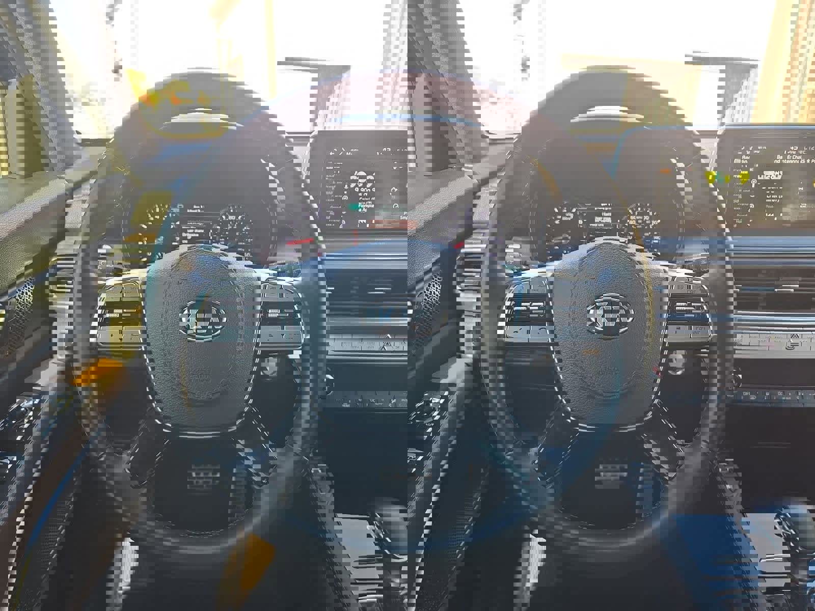 Used 2020 Kia Telluride SX w/ SX Prestige Package image 23