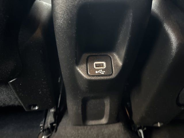 Used 2019 Jeep Renegade Latitude w/ Cold Weather Group image 14