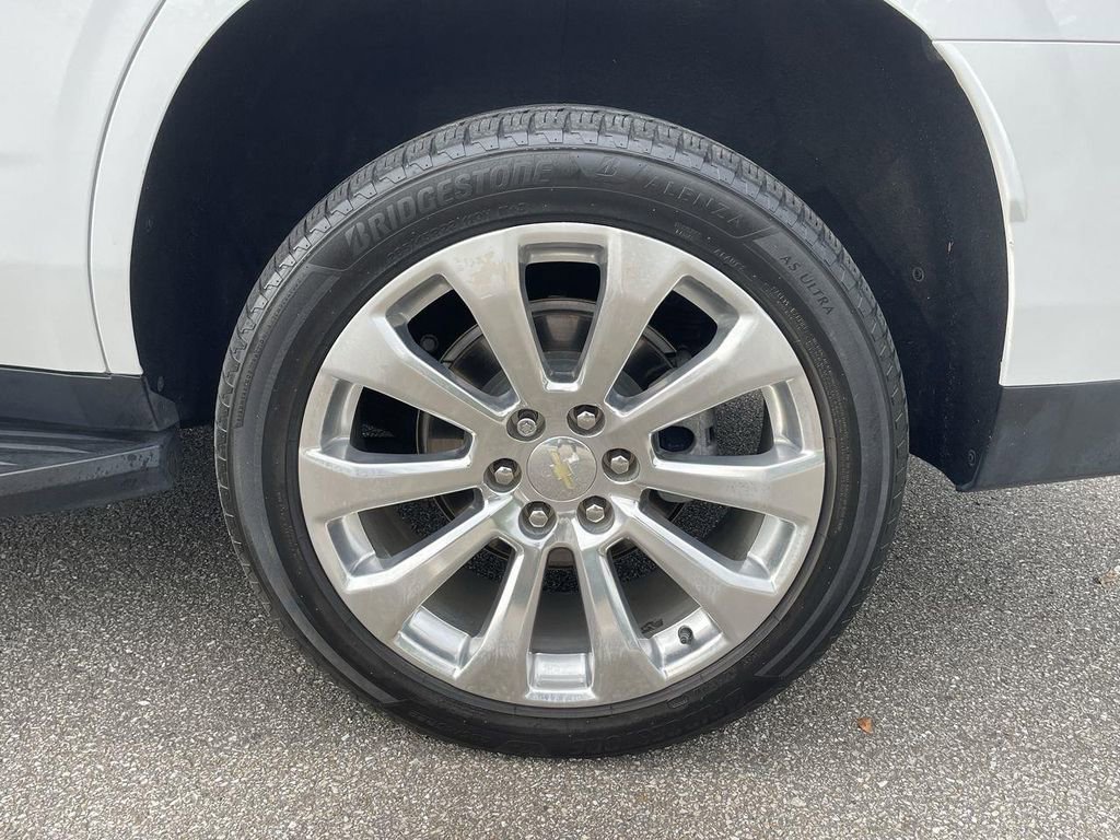 Used 2021 Chevrolet Tahoe Premier w/ Premium Package image 34