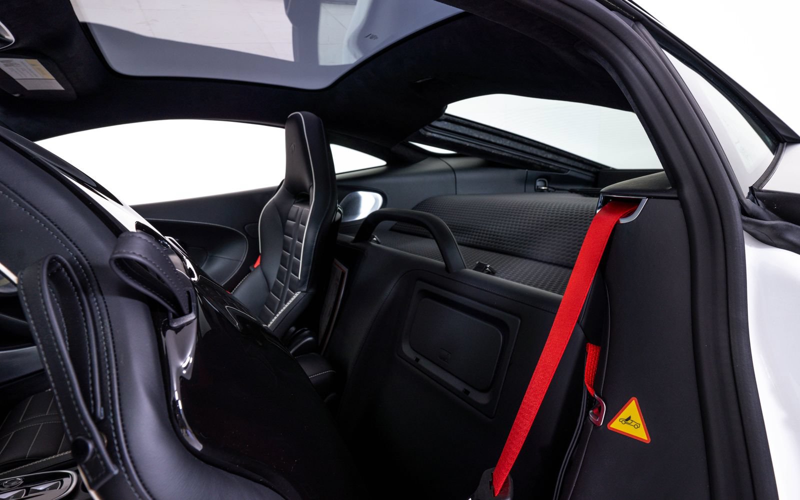 New 2026 McLaren GTS RWD image 22