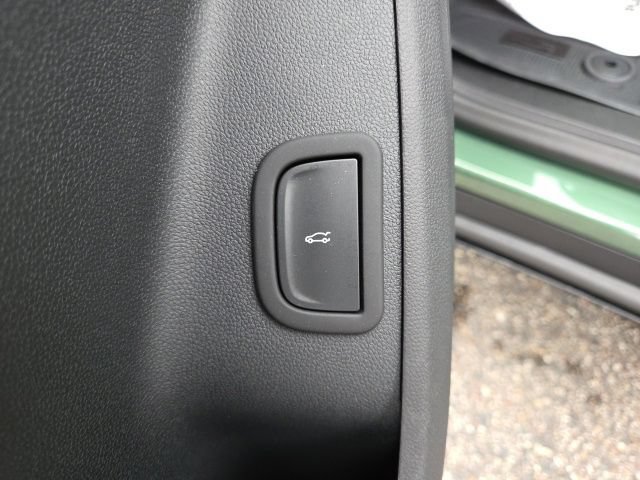 New 2027 Chevrolet Traverse LT w/ Midnight/Sport Edition AWD/4WD image 57