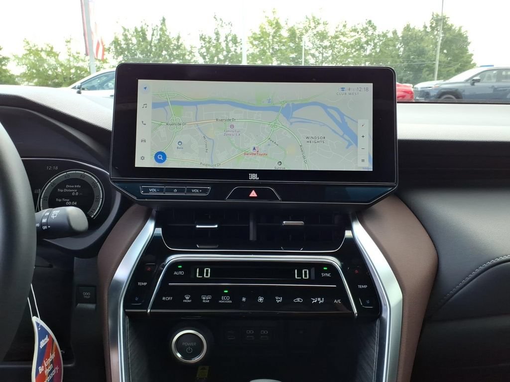 Certified 2024 Toyota Venza Limited AWD/4WD image 9