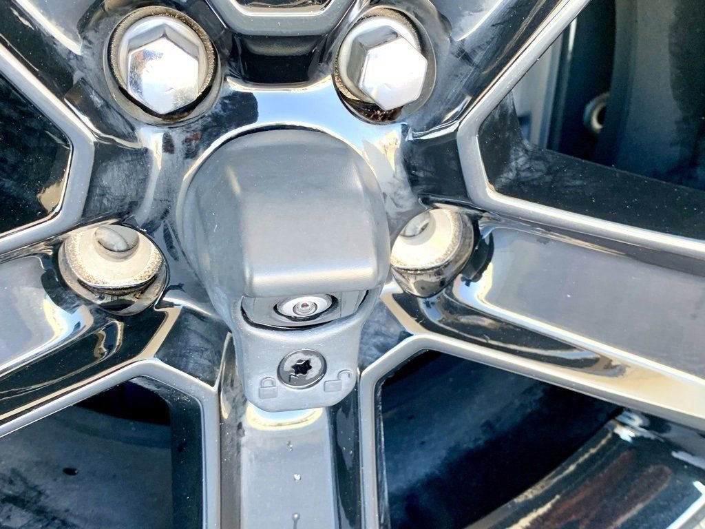 Used 2023 Jeep Wrangler Altitude image 44