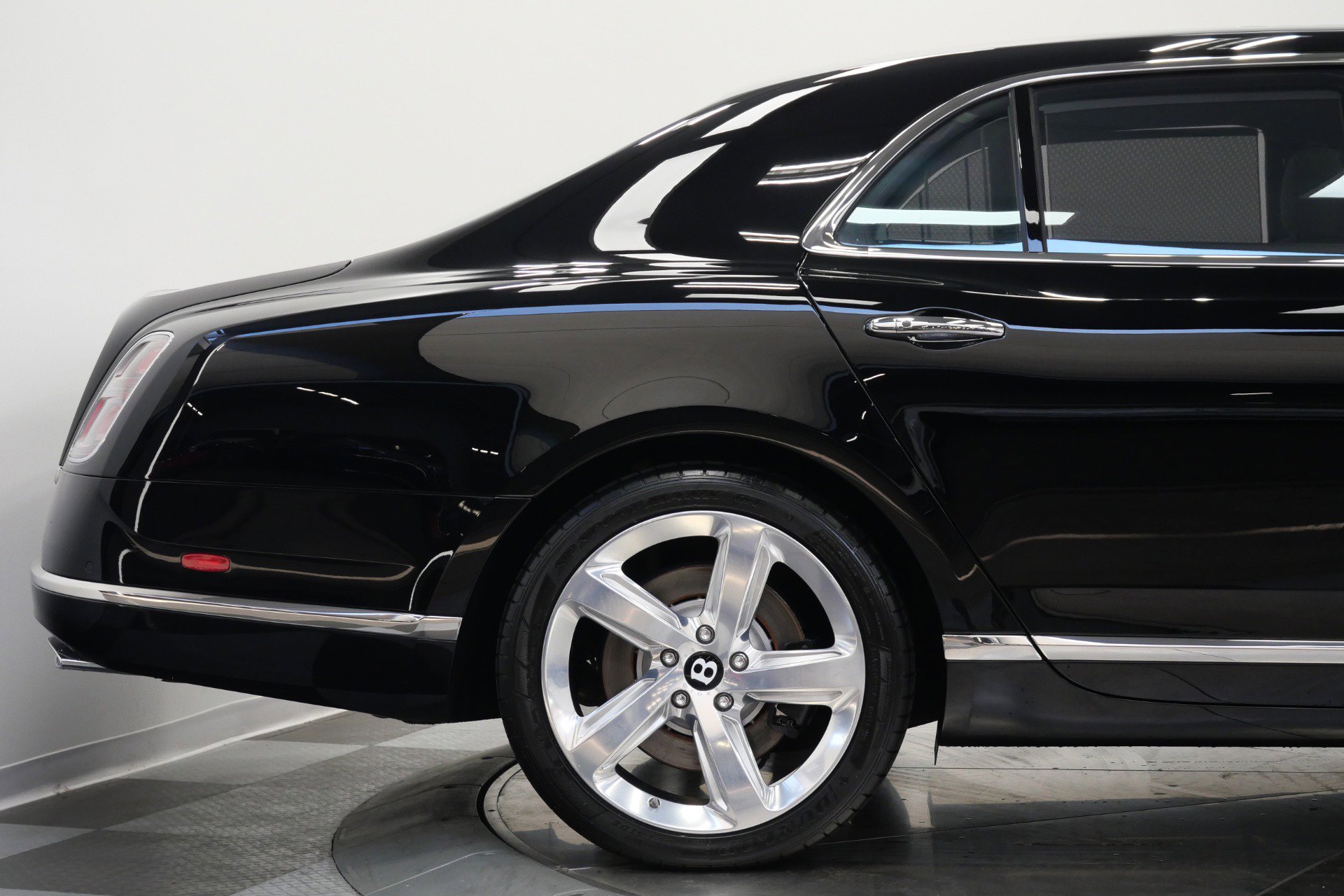 Used 2020 Bentley Mulsanne Speed RWD image 54