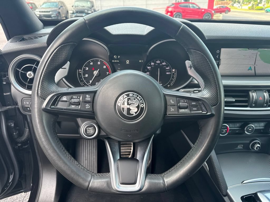 Used 2023 Alfa Romeo Stelvio Veloce AWD/4WD image 35