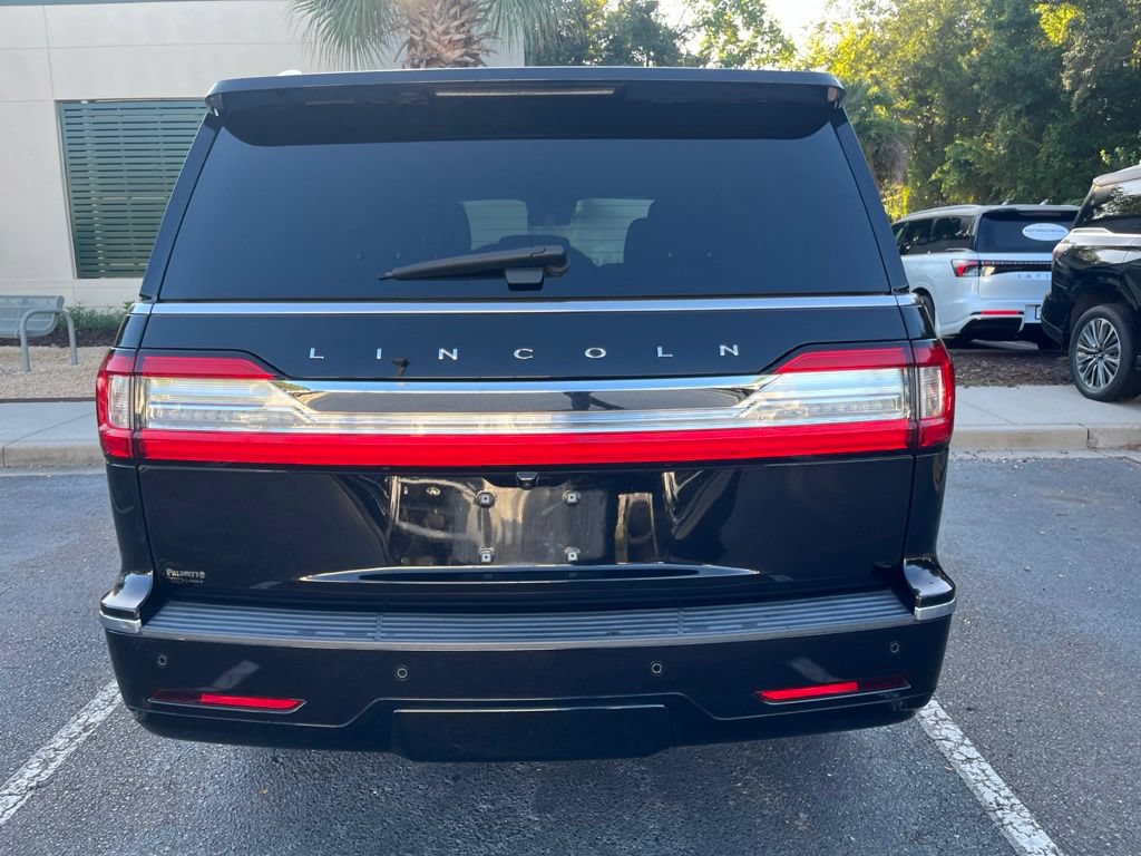 Used 2021 Lincoln Navigator Reserve w/ Luxury Package AWD/4WD image 7