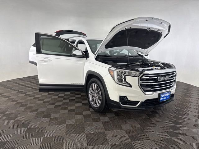 Used 2023 GMC Terrain SLT image 15