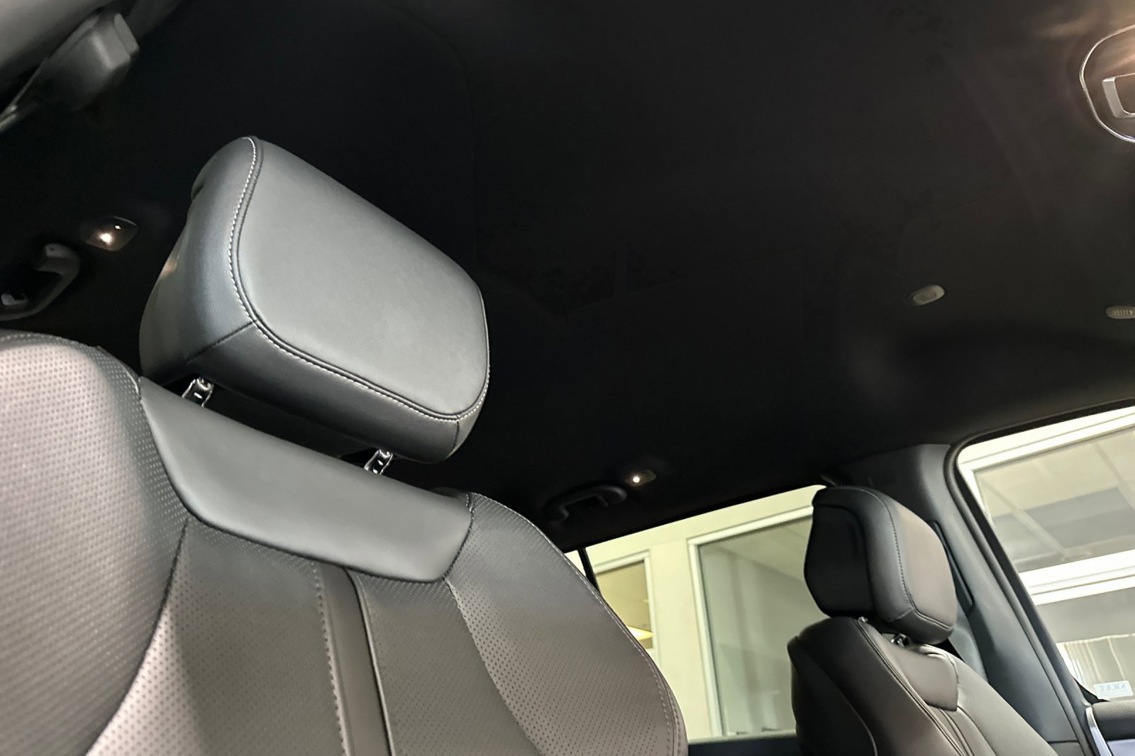 New 2025 Jeep Wagoneer 4WD image 19