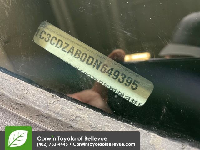 Used 2013 Dodge Avenger SE image 28