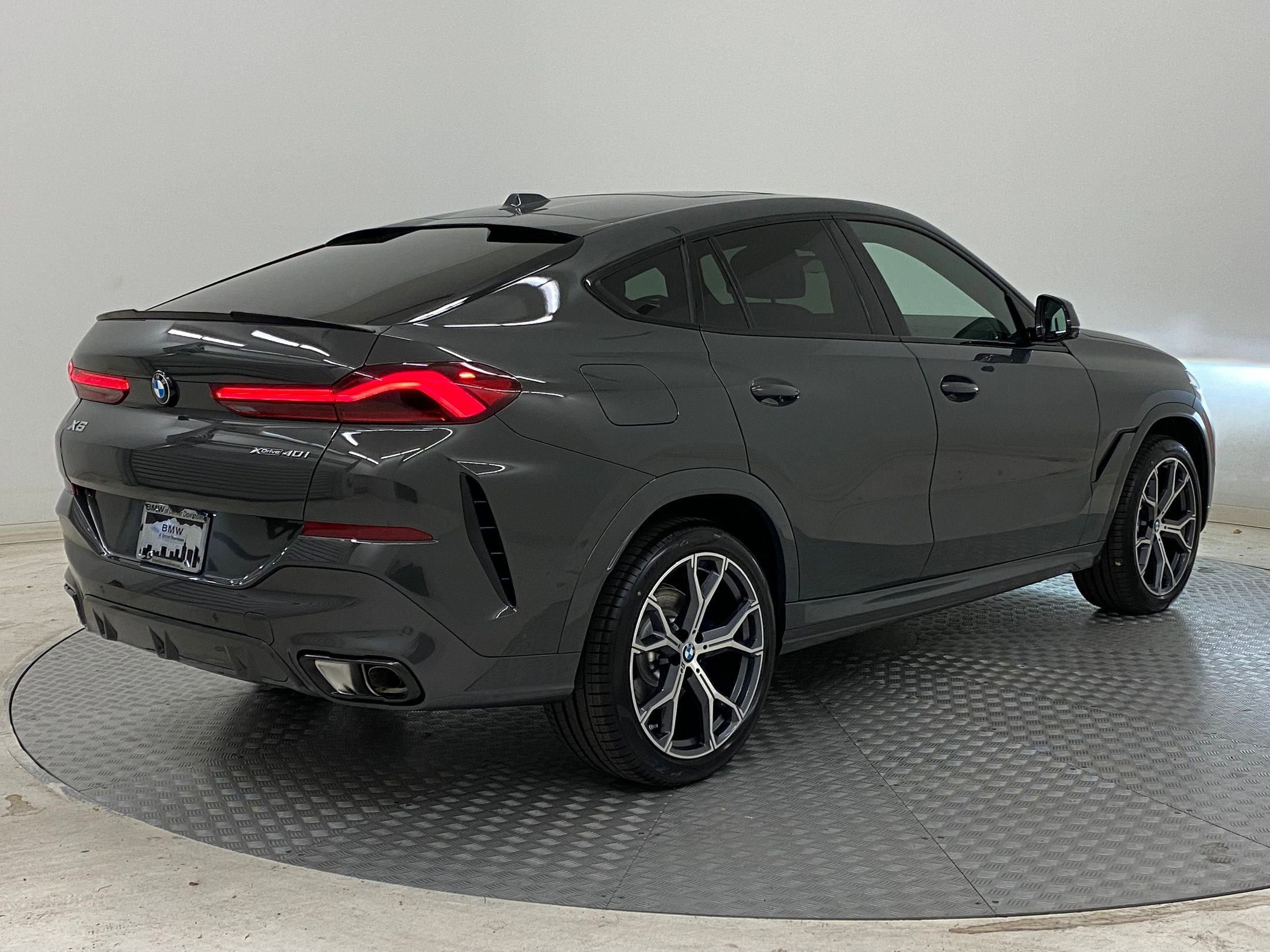 New 2026 BMW X6 xDrive40i w/ Climate Comfort Package image 8