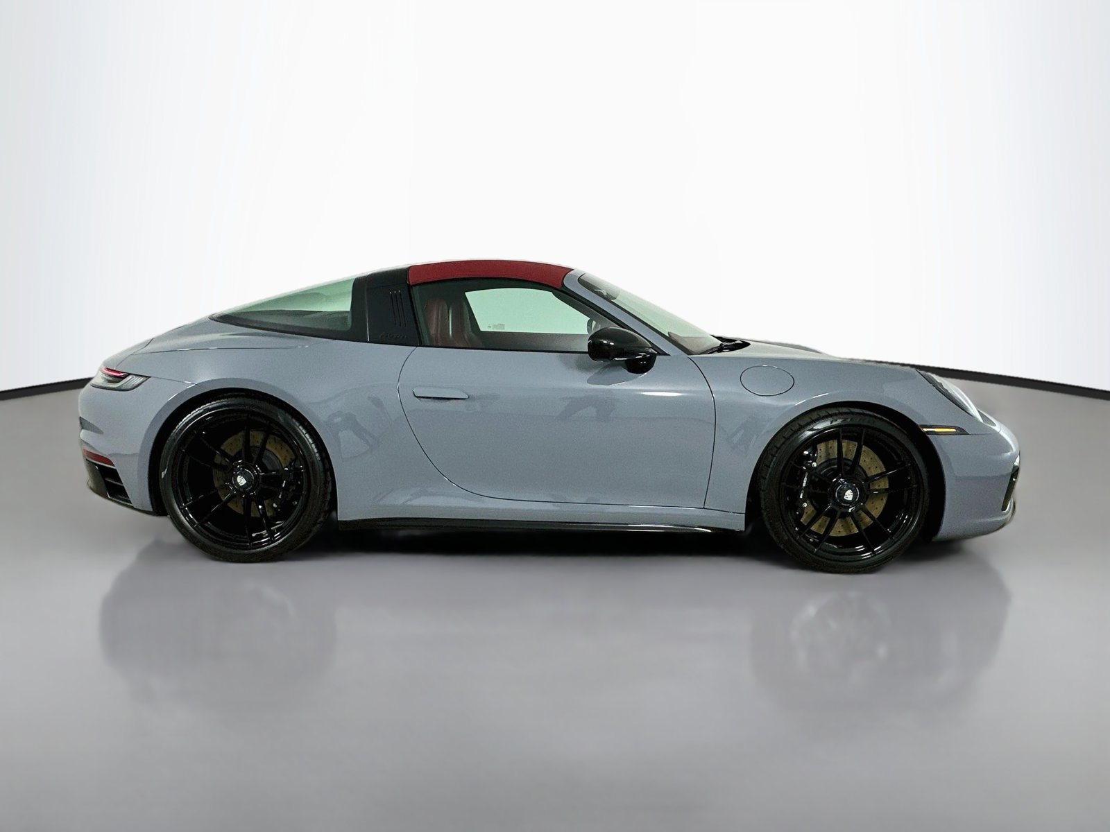 Used 2024 Porsche 911 Targa 4 GTS AWD/4WD image 4