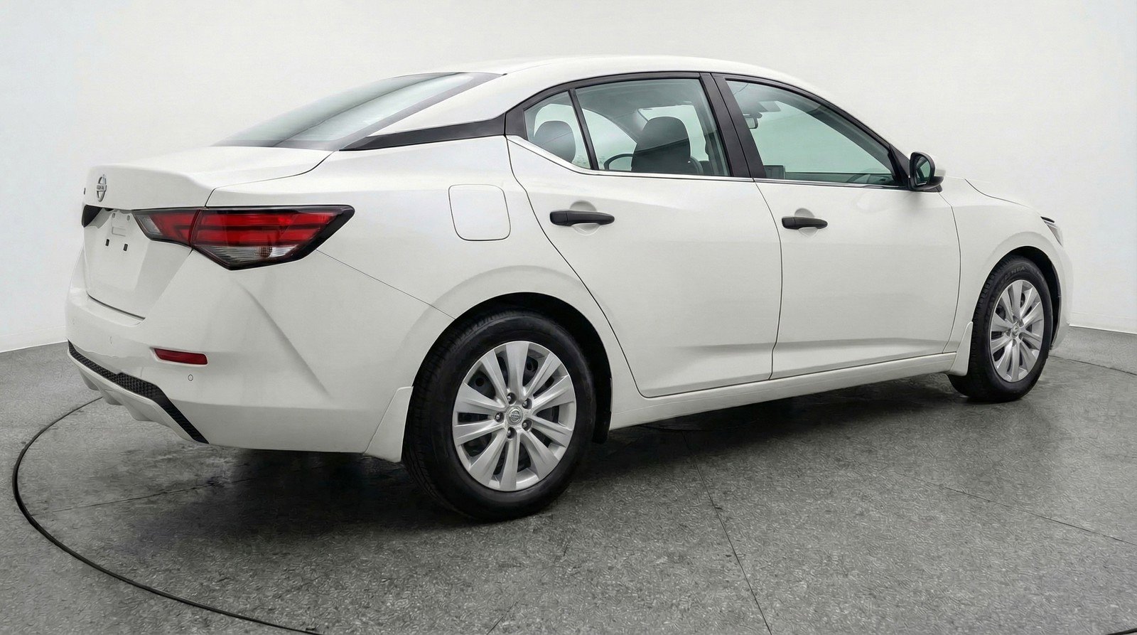 Used 2025 Nissan Sentra S image 9