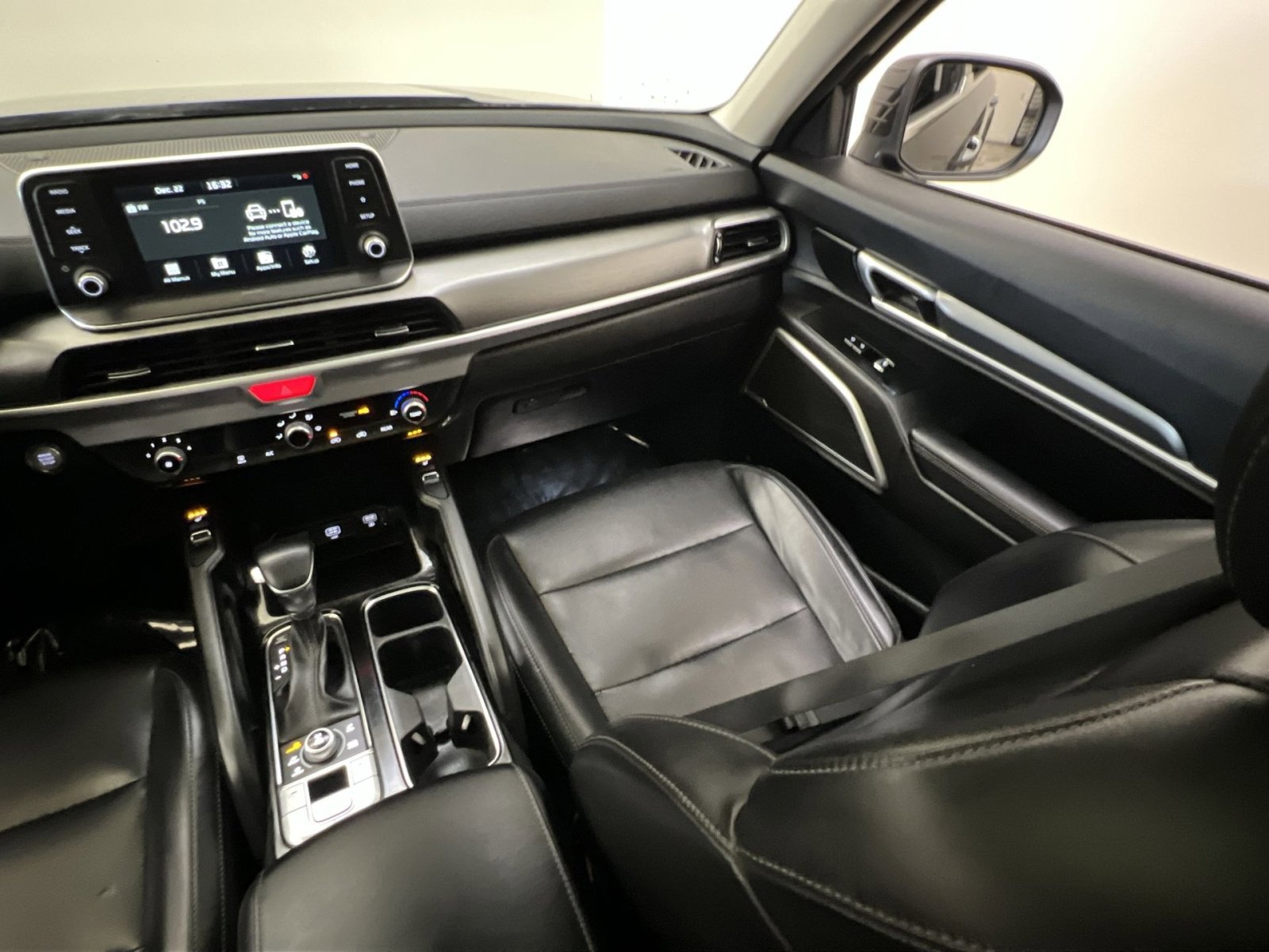 Used 2021 Kia Telluride S image 33