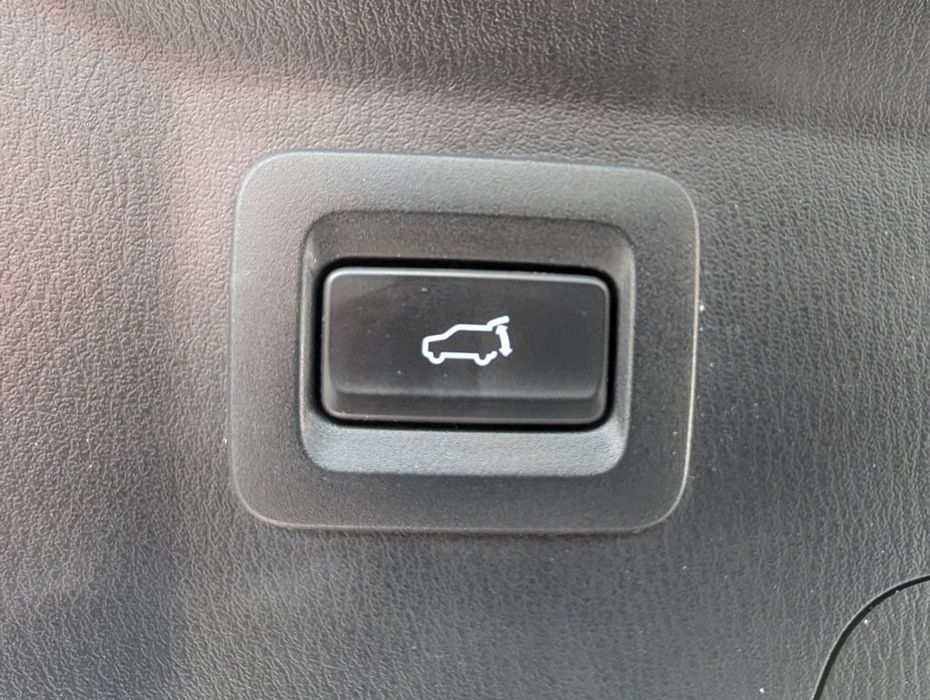 Certified 2023 MAZDA CX-9 Touring AWD/4WD image 13