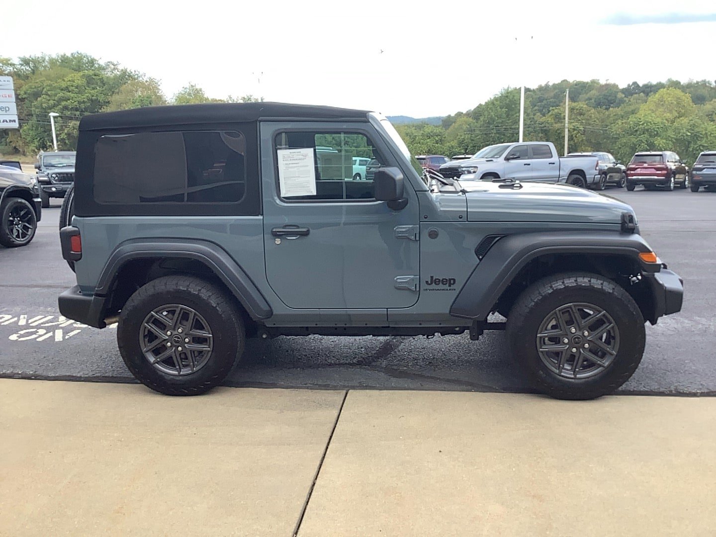 Certified 2024 Jeep Wrangler Sport AWD/4WD image 5