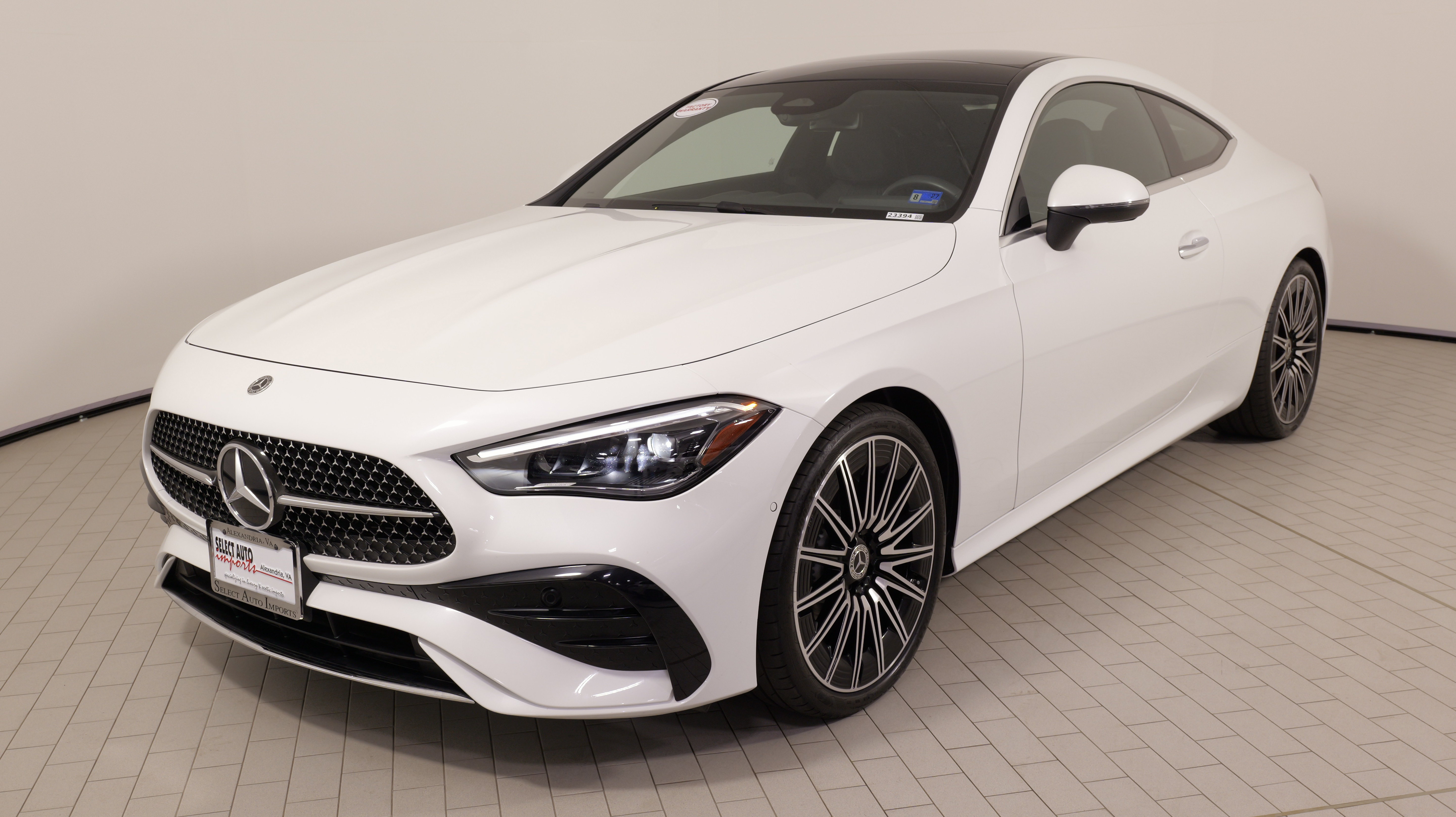 Used 2025 Mercedes-Benz CLE 300 4MATIC Coupe w/ AMG Line image 4