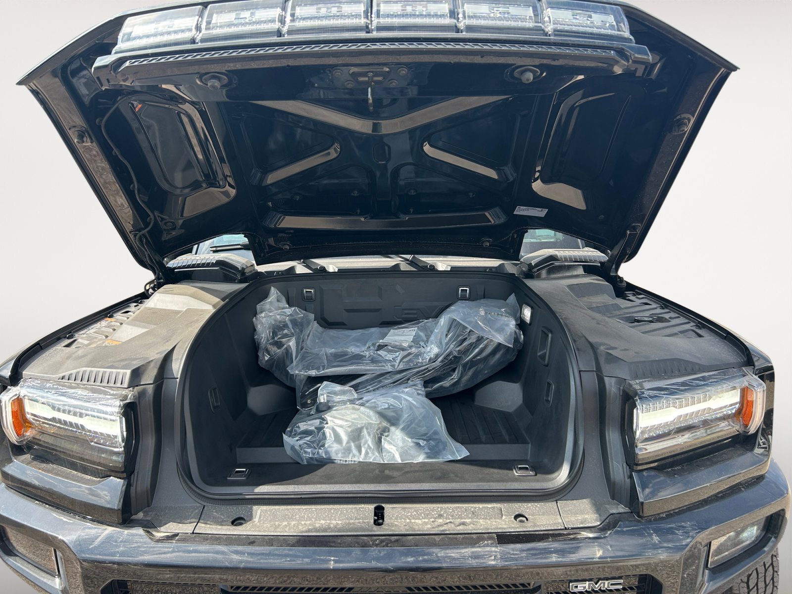 New 2025 GMC Hummer EV 2X w/ LPO, Sport Package image 30