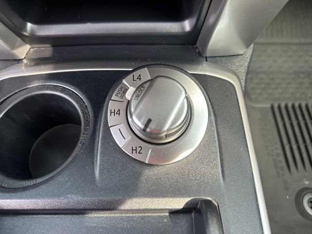Used 2022 Toyota 4Runner SR5 Premium w/ Moonroof Package AWD/4WD image 19