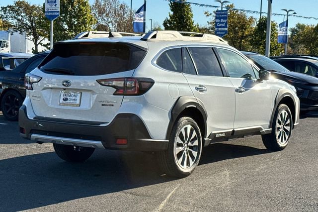 New 2025 Subaru Outback Touring AWD/4WD image 4