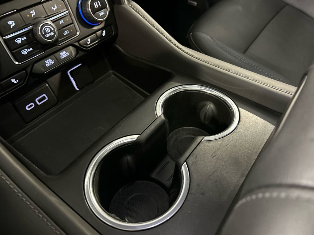 Used 2023 Chevrolet Tahoe Z71 w/ Z71 Off-Road Package AWD/4WD image 20