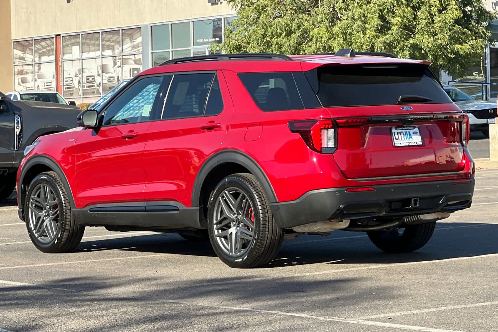 New 2026 Ford Explorer ST-Line w/ ST-Line Street Pack RWD image 6
