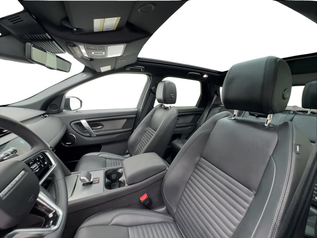Used 2025 Land Rover Discovery Sport Dynamic SE AWD/4WD image 18