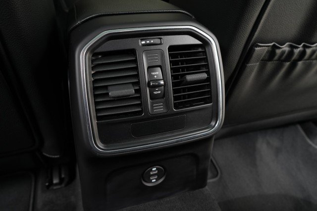 Used 2020 Porsche Macan image 63