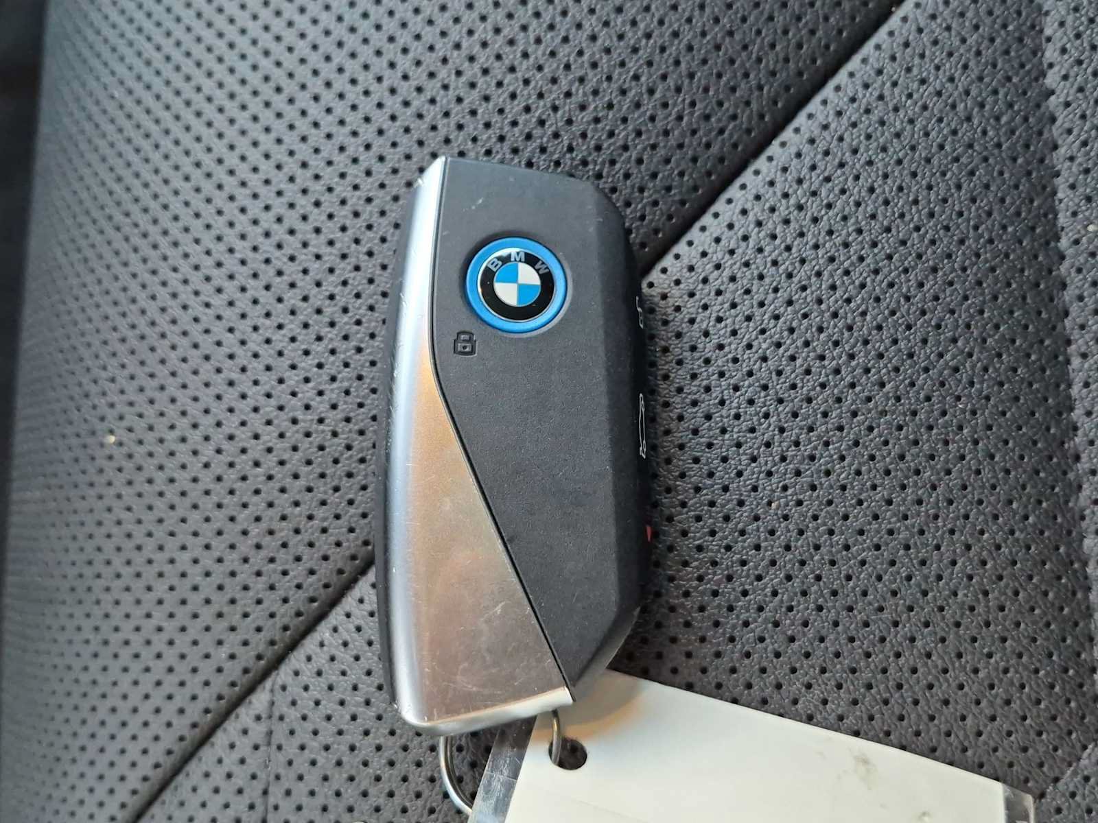 Used 2024 BMW iX xDrive50 AWD/4WD image 37