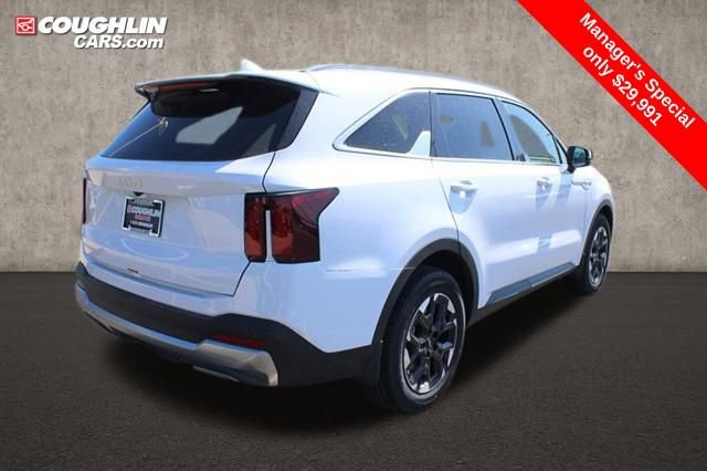 Used 2025 Kia Sorento S w/ Panoramic Sunroof Package FWD image 12