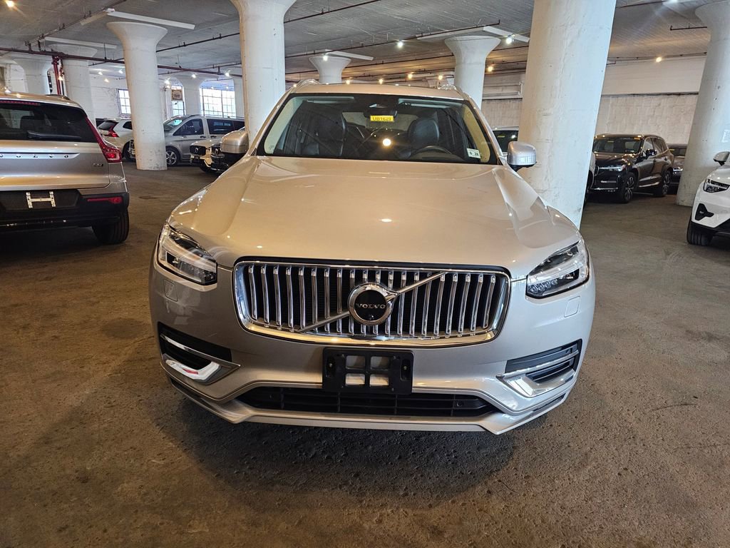 Certified 2023 Volvo XC90 B5 Plus w/ Protection Package Premier image 6