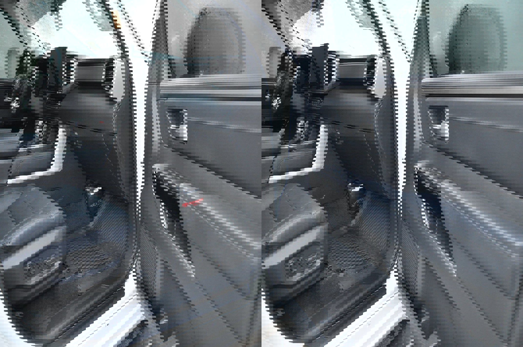 Used 2024 Toyota Tundra Limited image 17