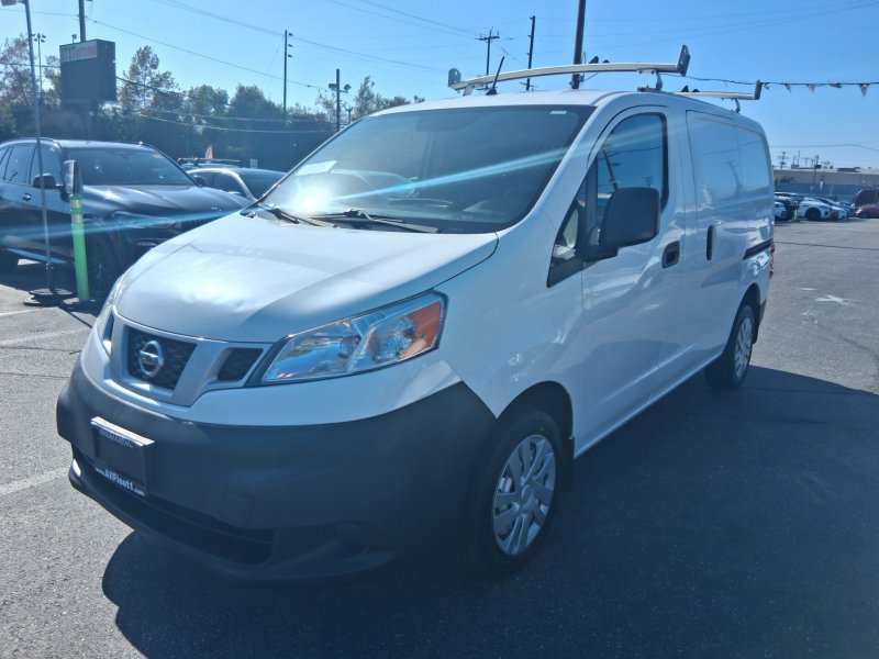 Used 2014 Nissan NV200 S w/ Cruise Control Package FWD image 3