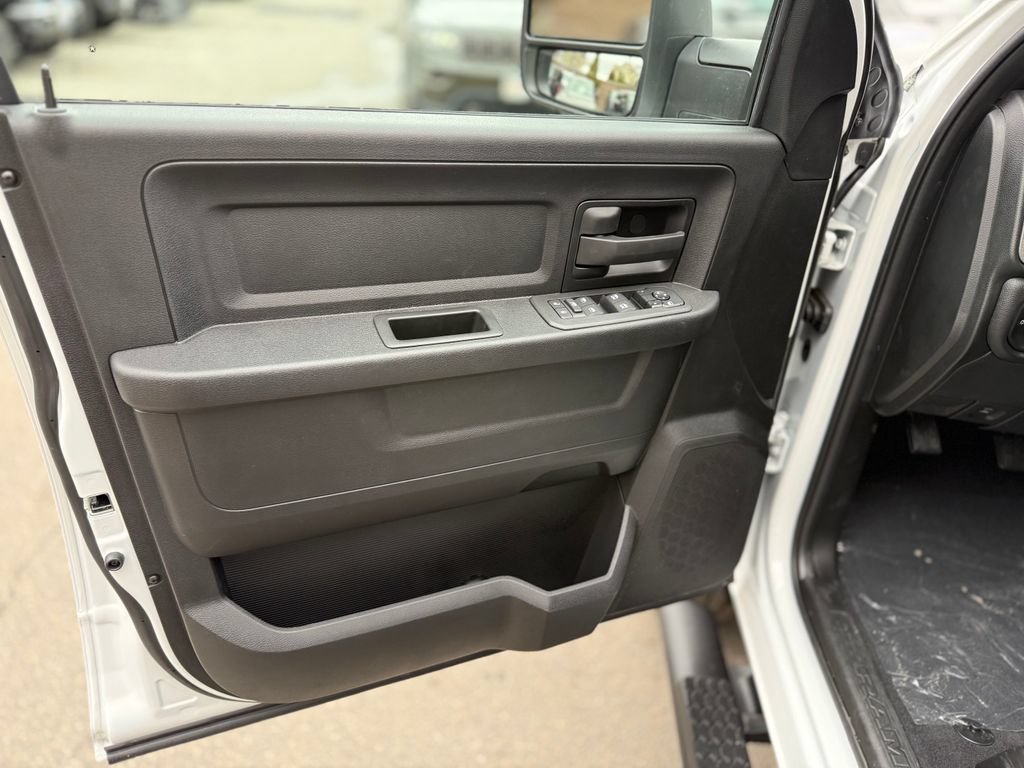 New 2026 RAM 3500 Tradesman AWD/4WD image 19