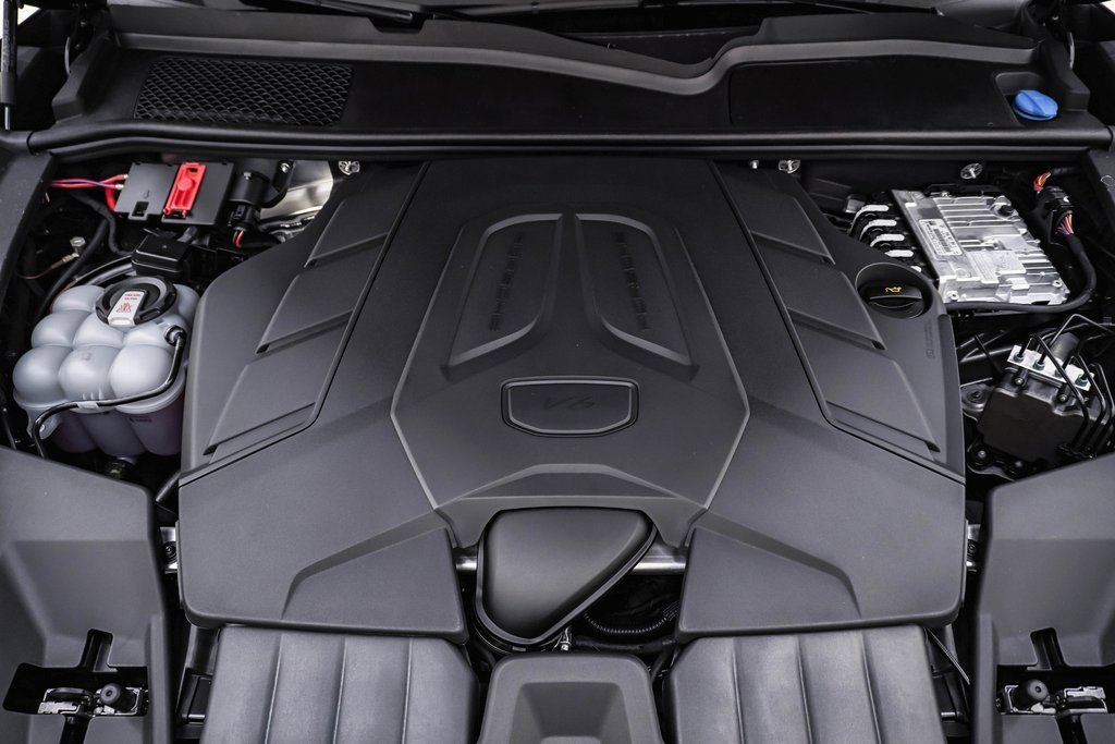 New 2026 Porsche Cayenne Coupe image 29