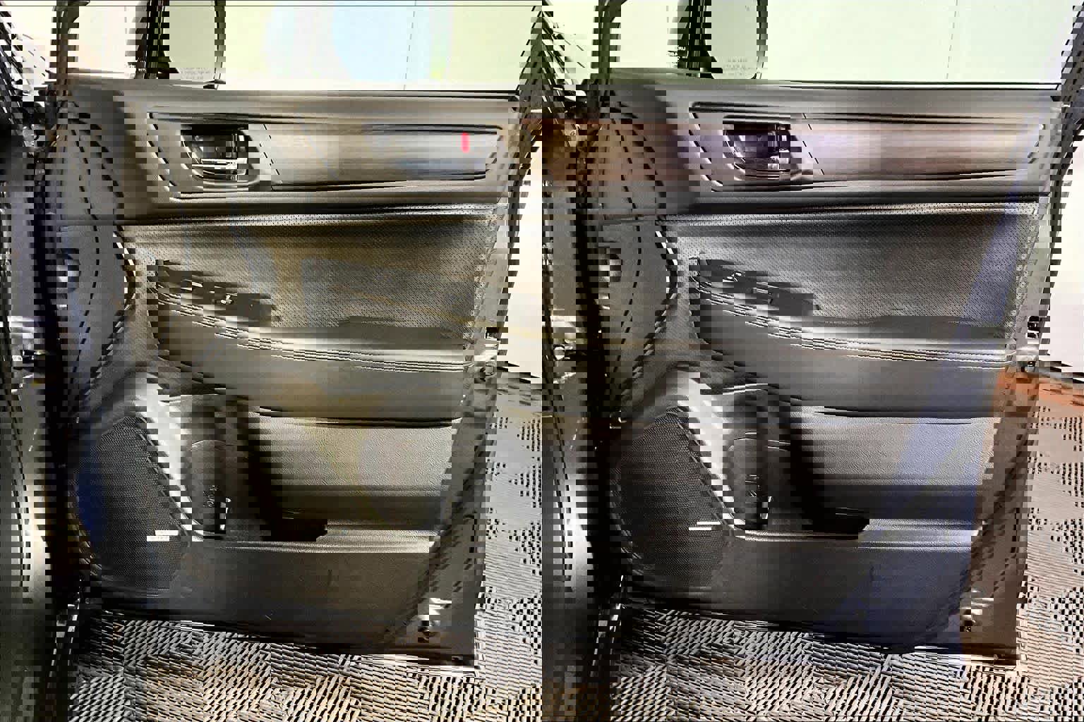 Used 2015 Subaru Legacy 3.6R Limited AWD/4WD image 22