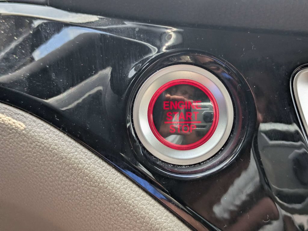 Used 2021 Honda Pilot Touring image 30