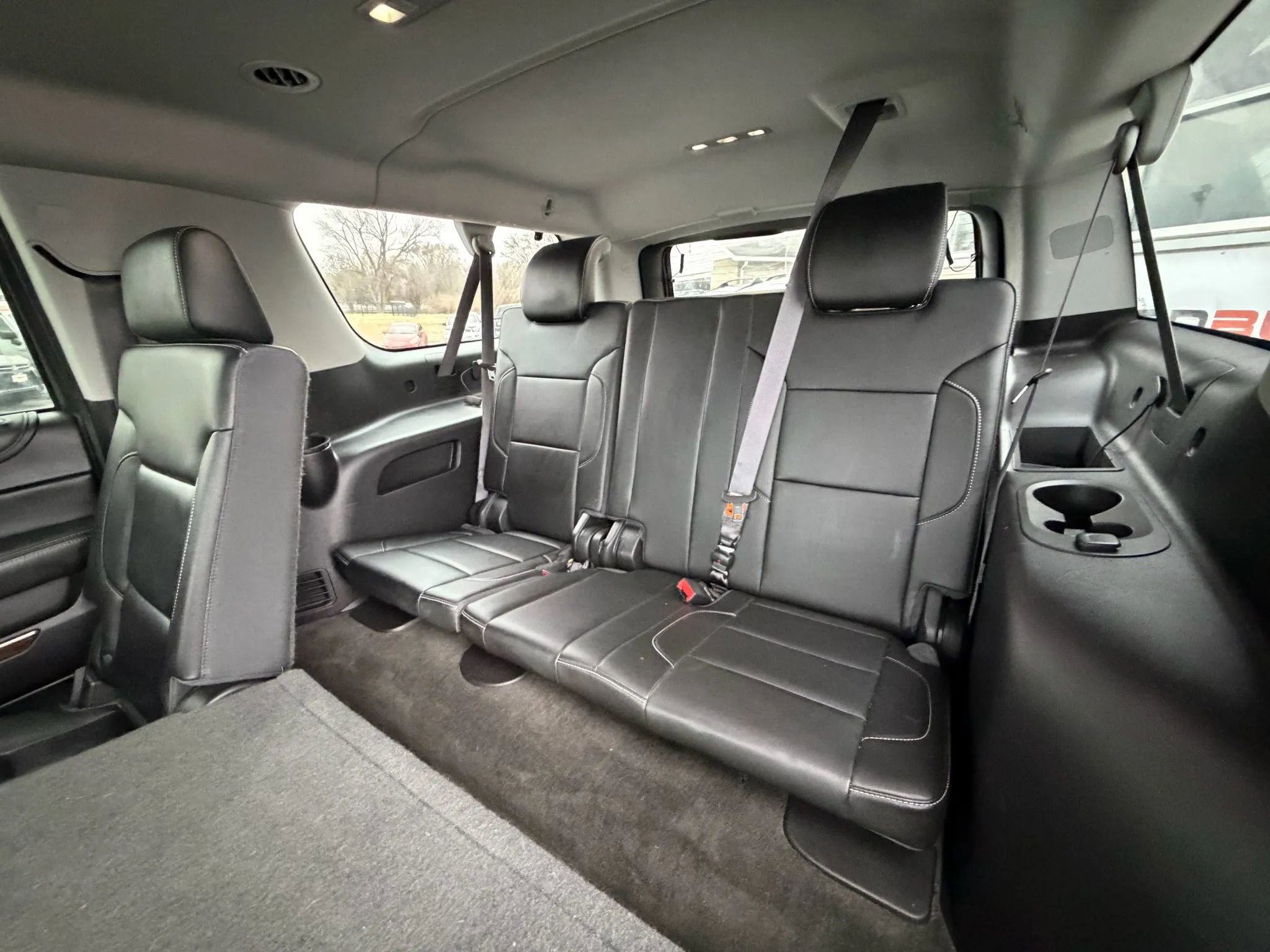 Used 2015 Chevrolet Suburban LT w/ Luxury Package AWD/4WD image 28