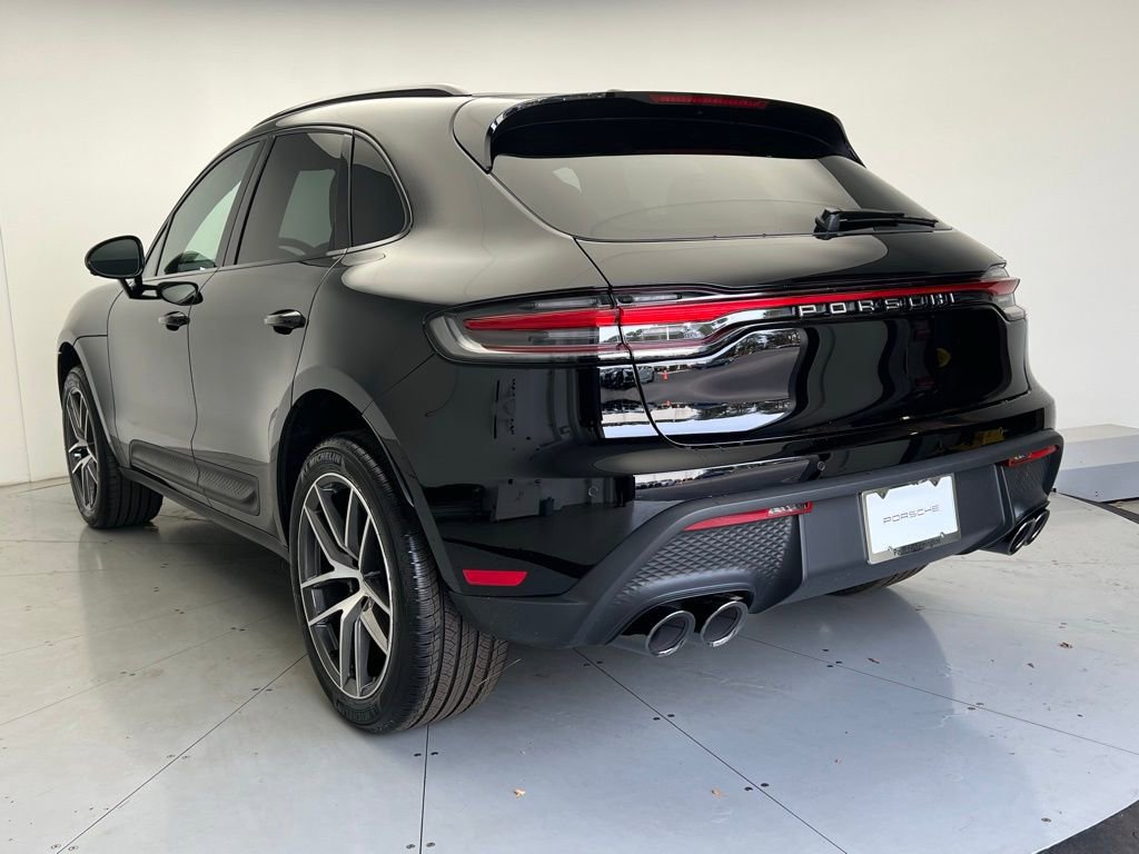New 2026 Porsche Macan image 3
