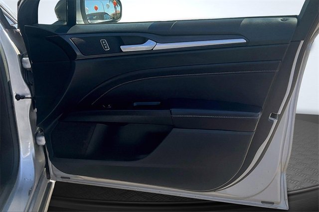 Certified 2019 Ford Fusion Energi Titanium image 23