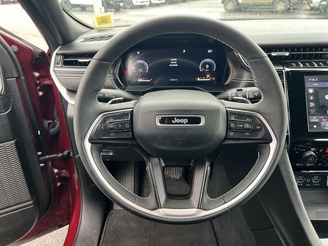 Used 2023 Jeep Grand Cherokee L Laredo image 20