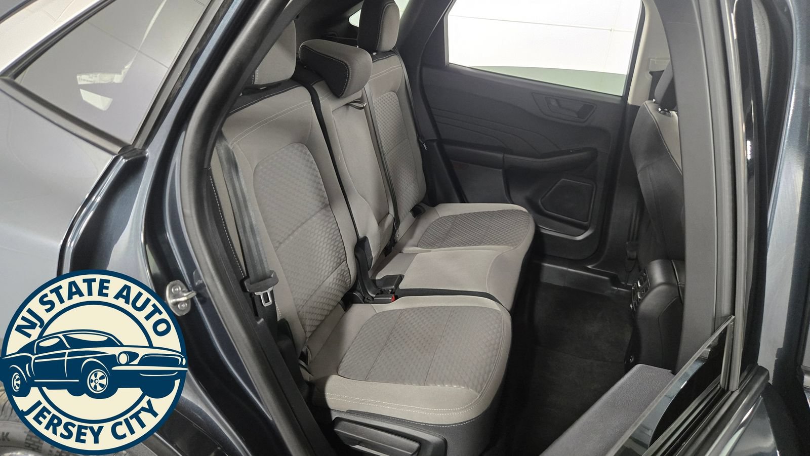 Used 2022 Ford Escape SE w/ Convenience Package AWD/4WD image 5