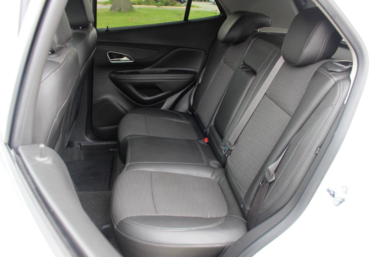 Used 2016 Buick Encore Convenience FWD image 31