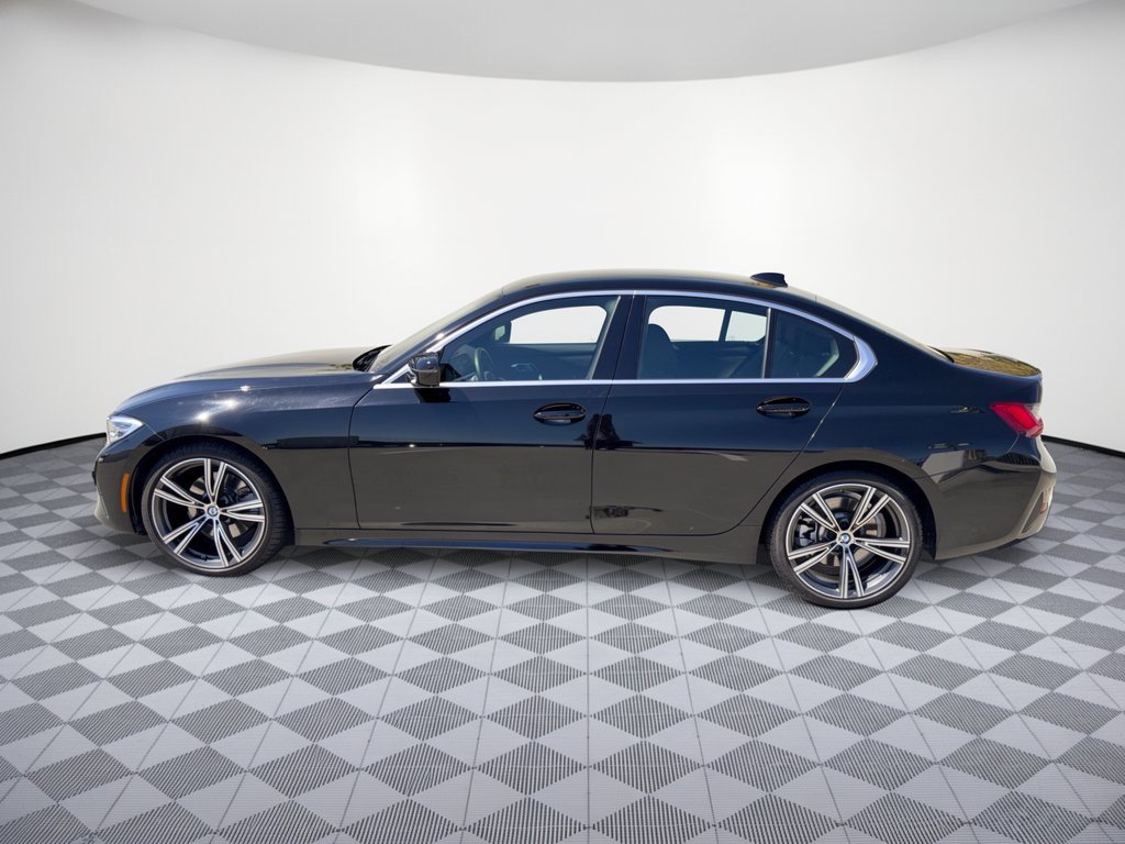 Used 2021 BMW 330i Sedan w/ Convenience Package (ZC2) RWD image 2