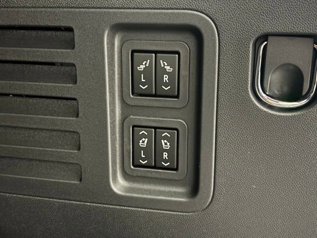 New 2026 Buick Enclave Sport Touring w/ Power Package AWD/4WD image 11