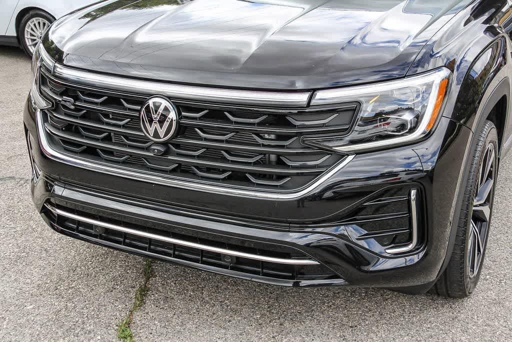 Used 2025 Volkswagen Atlas SEL Premium R-Line AWD/4WD image 8